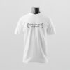 Ein weißes T-Shirt mit der minimalistischen Aufschrift „don’t wish for it, work for it.“ wird clean präsentiert – Sinnstoff.