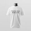 Ein weißes T-Shirt mit der positiven Botschaft „Positive mind. Positive life.“ wird clean inszeniert – Sinnstoff.